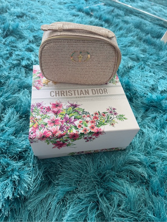 Dior Handbags - New Dior Natural Gold Raffia Cosmetic Case with Gold Logo. Box included.